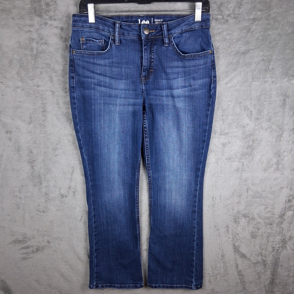 Lee Regular Fit Bootcut Jeans Womens Size 6 P Medium Blue Wash Mid-Rise Stretch